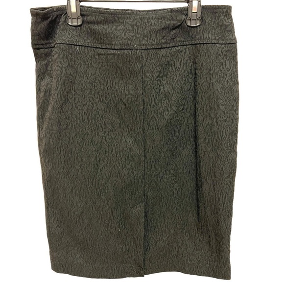 SOHO Apparel Ltd Women’s Black Brocade Print Skirt, Size Medium. - Picture 5 of 7